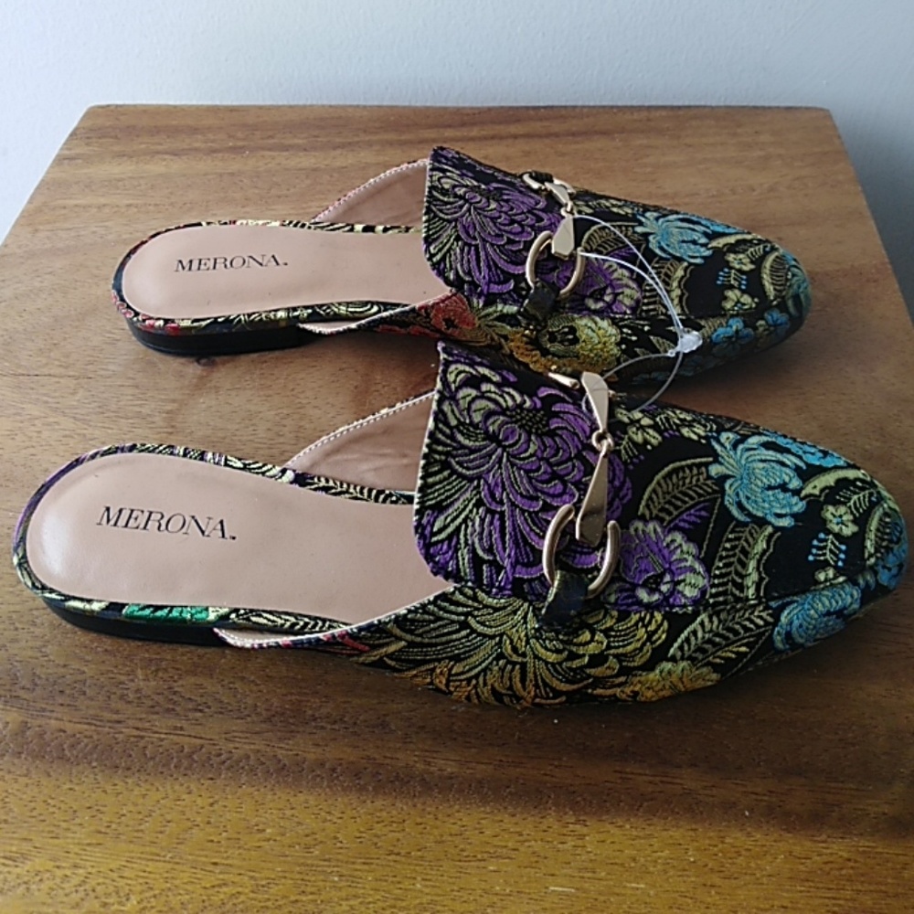 Merona Slides. Sz ( 6.5 )